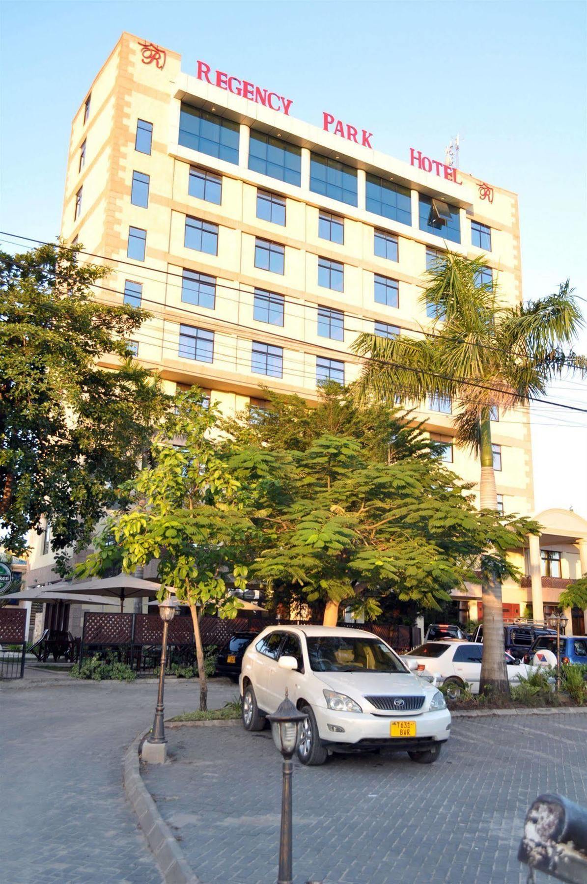 Regency Park Hotel Dar es Salaam Exterior photo